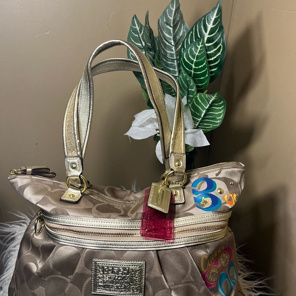 Gorgeous Coach Poppy Golden Glam Tote - Picture 12 of 12